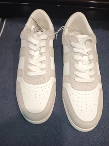 Universal Thread Beige And White Tennis Shoes Size 11 New With Tags - Picture 1 of 5