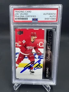 Joe Veleno Signed 2021-22 Upper Deck Young Guns RC IP Auto PSA/DNA Red Wings - Picture 1 of 2