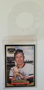 BROOKS ROBINSON 1996 Canadian Club Autographed Card with original COA