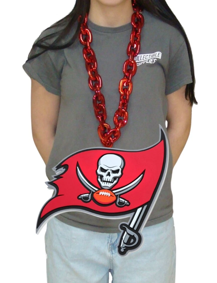 Collar de espuma con cadena de abanico 3D con cabeza de Tampa Bay Buccaneers Foto 1 de 1