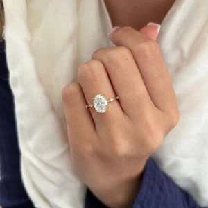 IGI Cert D VVS2 Oval Lab Grown Diamond 2.15 Ct 18K White Gold Engagement Ring - Picture 1 of 6