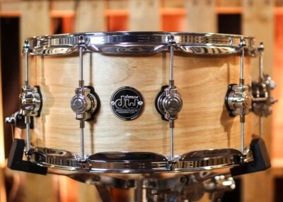 Tarola DW 6.5x14 Performance edição limitada óleo de cetim natural de bétula - Imagem 1 de 4