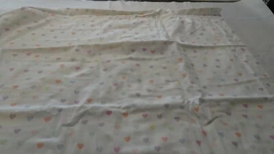 Pottery Barn Niños Franela Multi Corazón Corazones Estándar Falso Sesión de Fotos Muestra  Foto 1 de 2