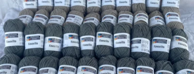 NEW 40 SKEIN LOT SCHACHENMAYR SMC FAVORITO YARN  00010 TAUPE & 00092 CHARCOAL - Image 1 of 4