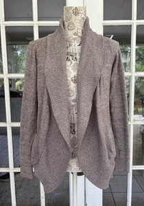 Cardigan maglione Barefoot Dreams XS/S Cozychic leggero collo sciallato tasche tortora - Foto 1 di 8