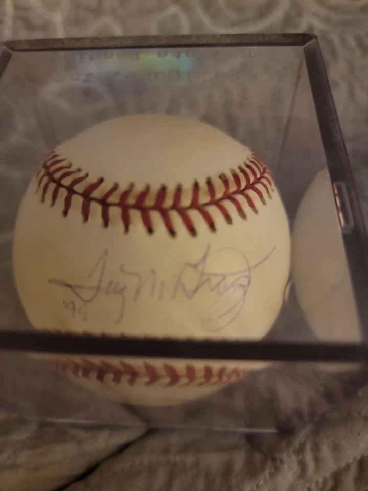 Tug McGraw Autografiado Oficial Liga Nacional de Béisbol Foto 1 de 1