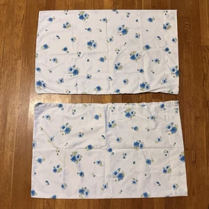 2 Vintage Cannon Monticello Kissenbezüge Standardgröße Blumenmuster blau & weiß - Bild 1 von 11