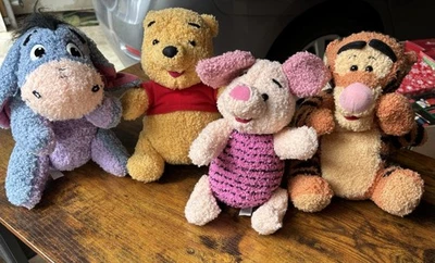 Juego de 4 Fisher Price Sing N Giggle Winnie The Pooh 1998-99 usados Foto 1 de 4