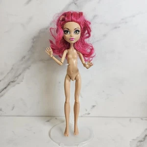 Monster High Ghoul Fair Howleen Wolf bambola nuda TLC - Foto 1 di 15