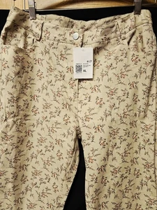Forever 21 Women’s Floral Bell Bottom Jeans Size XL stretch New NWT Boho Hippie - Picture 1 of 9