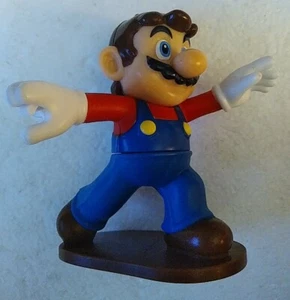 Nintendo Super Mario Bros Cap Thrower McDonalds Happy Meal Toy Figure 2018 - Picture 1 of 7