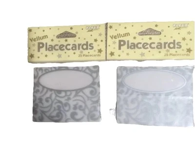 Tarjetas de lugar de boda de vitela blancas y plateadas 2 paquetes de 25 =50 Foto 1 de 4