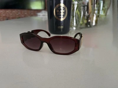 Vendo Gafas De Sol  A Buen Precio - Image 1 of 3