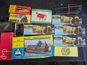 Large Vintage Train Cars Model Lot  Athearn Cliff Line - Picture 1 of 12
