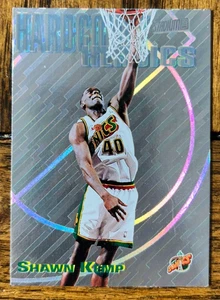 1997-98 Stadium Club #H5 Shawn Kemp Hardcourt Heroics Insert - Bild 1 von 2
