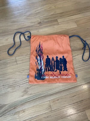 Bolso con cordón. Marca ZeroXposur Foto 1 de 4