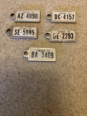 DAV Texas Tags 1957 Lot Of (5) Keychain License Plates Fob - Image 1 of 4