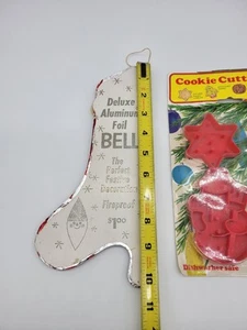 Vtg Double Glo Deluxe Aluminum Foil Bell + Cookie Cutters - Picture 1 of 6