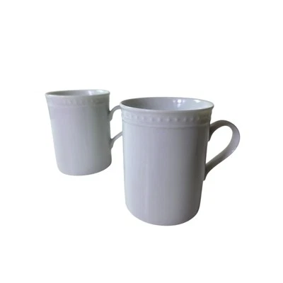 Juego de 2 tazas de café CRATE & BARREL porcelana blanca retro años 1900 Viena punto elevado Foto 1 de 4