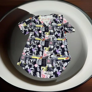 Marilyn Monroe scrub top by Med Chic. New Size XSmall - Picture 1 of 3
