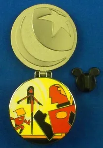 The Incredibles Pixar from the Vault Dash Violet LE750 OC Disney Pin #115185 - Picture 1 of 7