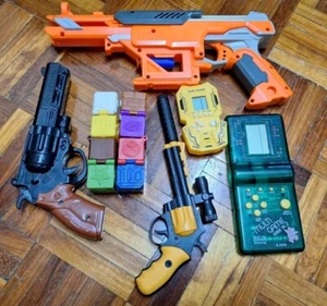 Used Plastic Toys One Lot As Per Photos, Mainan Terpakai Lama Lelong Murah - Picture 1 of 5