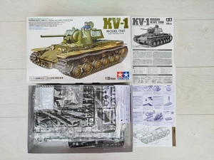 Tamiya 1:35 Russian heavy tank 1941 KV-1 II ward conflictTamiya russian - Foto 1 di 10