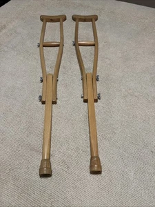 "Muletas de madera ajustables vintage de los años 60 para niños jóvenes excelente estado 27""-36""" - Imagen 1 de 9