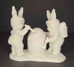 Dept. 56 Springtime Stories of the Snowbunnies "PINTARÉ LA PARTE SUPERIOR..." #2603-4 - Imagen 1 de 7