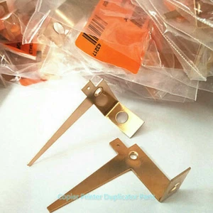 2 piezas hoja de resorte apta para OCE 320 400 600 450 700 750 9400 300 350 340 7055 - Imagen 1 de 1
