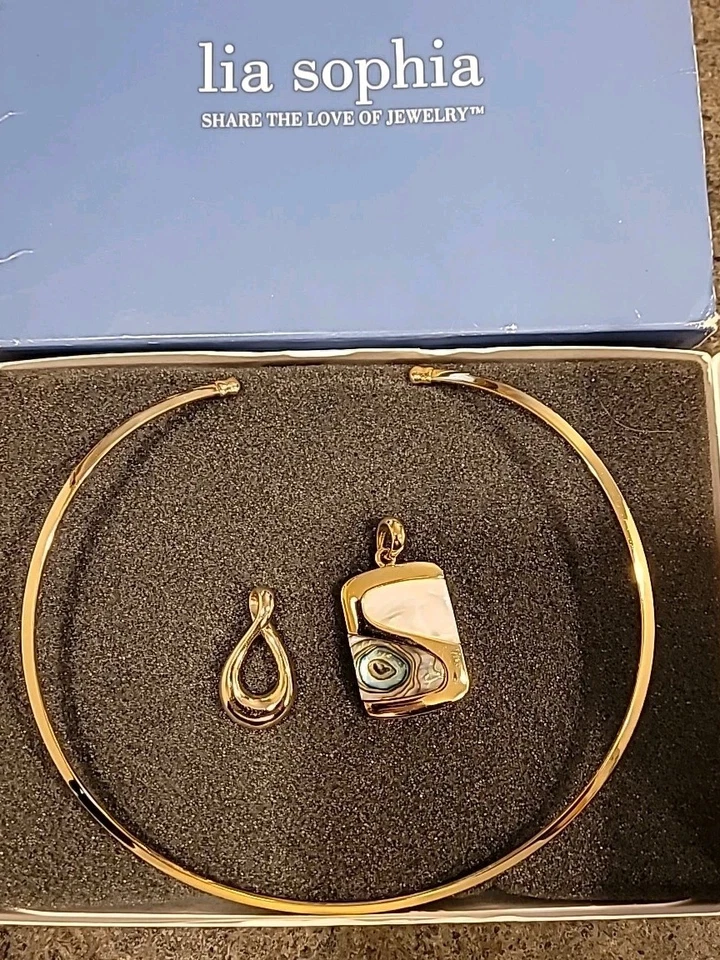 Lia Sophia “Water World” Mother of Pearl Pendant Slide ,“Deb” Collar Gold Tone - Image 1 of 4