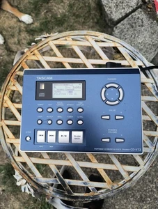 Entrenador de CD vocal Tascam CD-VT2 - Probado y funciona bien *Cable de alimentación incluido* - Imagen 1 de 11