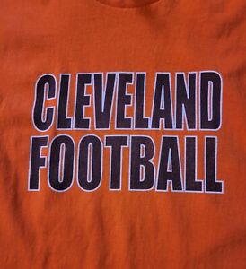 Cleveland Football XL cotton t shirt