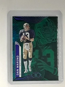 Dan Marino 2023 Chronicles Illusions Draft Picks Green #8 - Pittsburgh Panthers - Bild 1 von 2