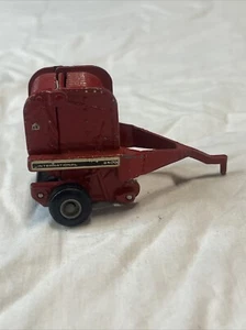 Vintag International Harvester 2400 Round Baler Ertl 1/64 scale - Picture 1 of 7