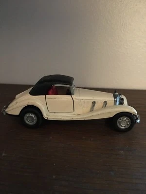 Yatming No. 8502 Mercedes 540K Cabriolet with pull-back 1:43 Diecast  - Image 1 of 4