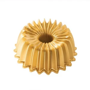 Nordic Ware Gold 5 Tassen Brilliance Bundt Pfanne - Bild 1 von 6