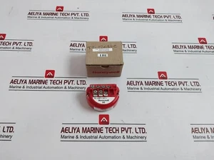 HONEYWELL 50086421-003 Temperature Transmitter - Picture 1 of 11
