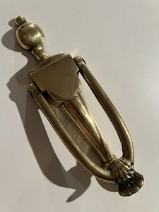 Aufbereitete alte antike Regency klassische Urne massiv Messing 81/2" Türklopfer (KN108) - Bild 1 von 6