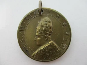 Medal Claude Cayx Dumas 1724-1792 Á ÉTÉ BEATIFIÉ par S.S. PIE XI - Picture 1 of 5