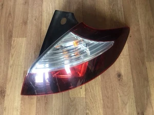 RENAULT MEGANE LUZ TRASERA LADO CONDUCTOR O/S 265501650R 2008-2015 - Imagen 1 de 7