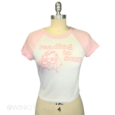 Top Reading is Sexy ASO Gilmore Niñas Talla S Rosa Alterna Blanco Rory Y2K Foto 1 de 4