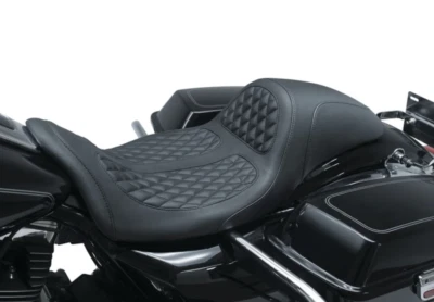 Mustang 75947 Hightail Fastback 2-Up by Dave Perewitz Black For Harley FLH 08-23 - Image 1 of 2