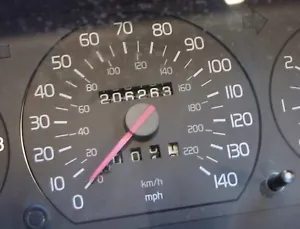 Volvo 940 Turbo Instrument cluster 206,263 miles. For 1993-1994 940 TURBO Cars. - Picture 1 of 11
