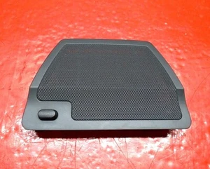 02-05 BMW 745LI E66 FRONT CENTER UPPER DASH SPEAKER COVER GRILL TRIM CAP BLACK - Picture 1 of 3