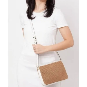 Bandolera Kate Spade Jackson Paja Triple Refuerzo Cálida Pan de Jengibre con Bolsa para el Polvo - Imagen 1 de 7