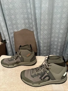 Scarpe basse uomo Five Ten 5.10 trailcross mid pro verde nero GY5121 taglia 9,5 nuove - Foto 1 di 6