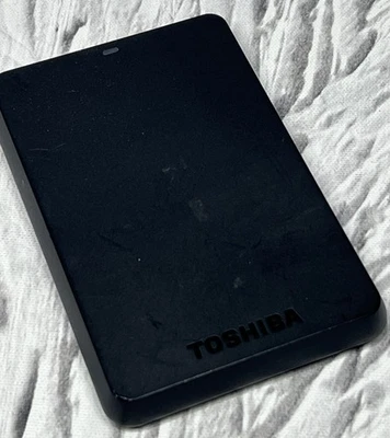 Toshiba External Hard Drive v63700-A HDTB105XK3AA 500 GB NO cable TESTED - Image 1 of 4