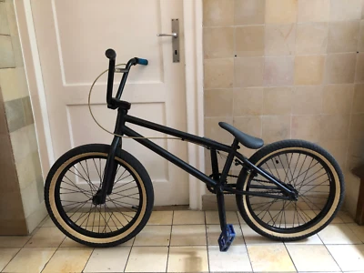 Flybikes BMX mit MacNeil Naben – gepflegt - Bild 1 von 4