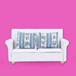 Doll Houses & Furnitures